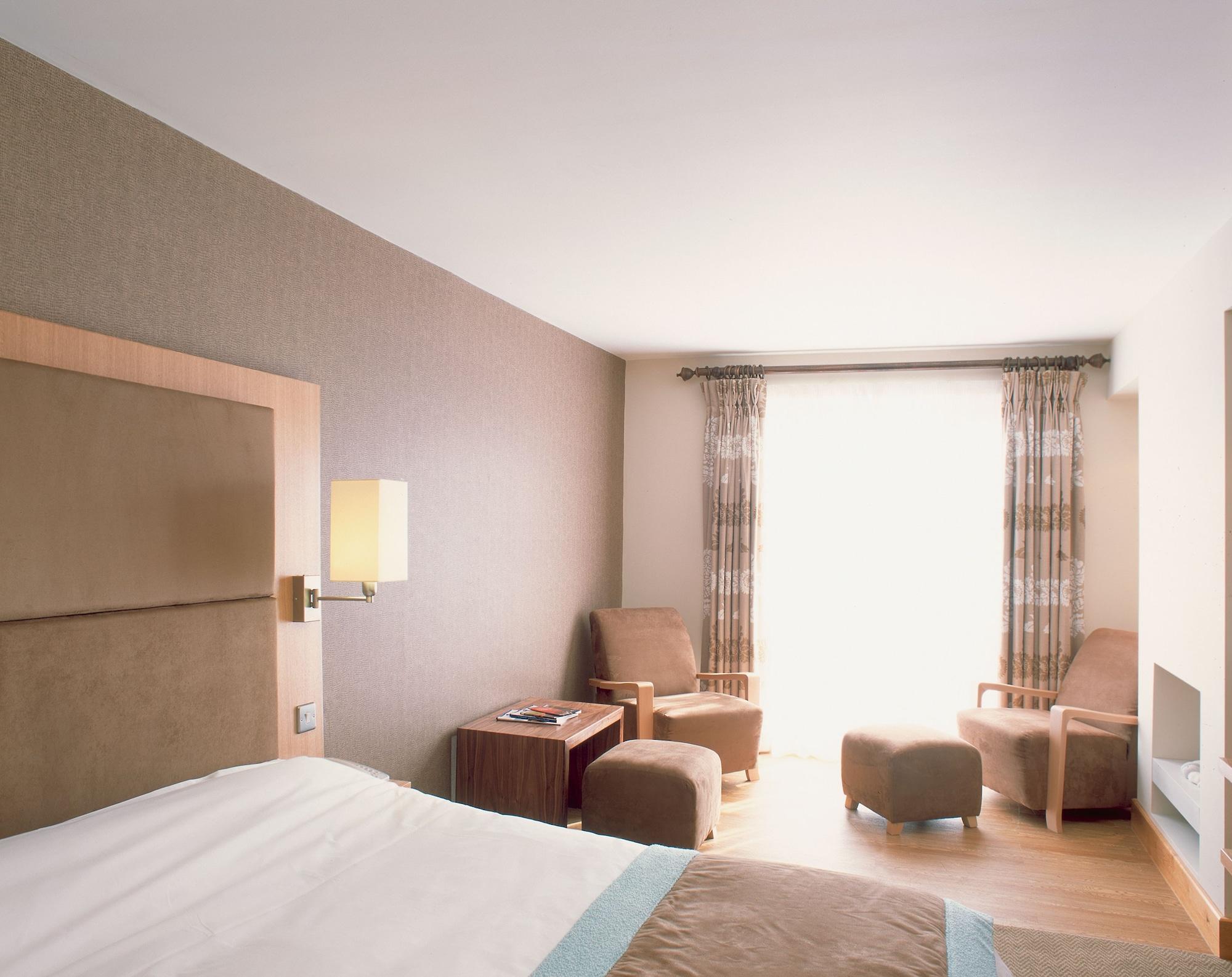 The Big Blue - Pleasure Hotel